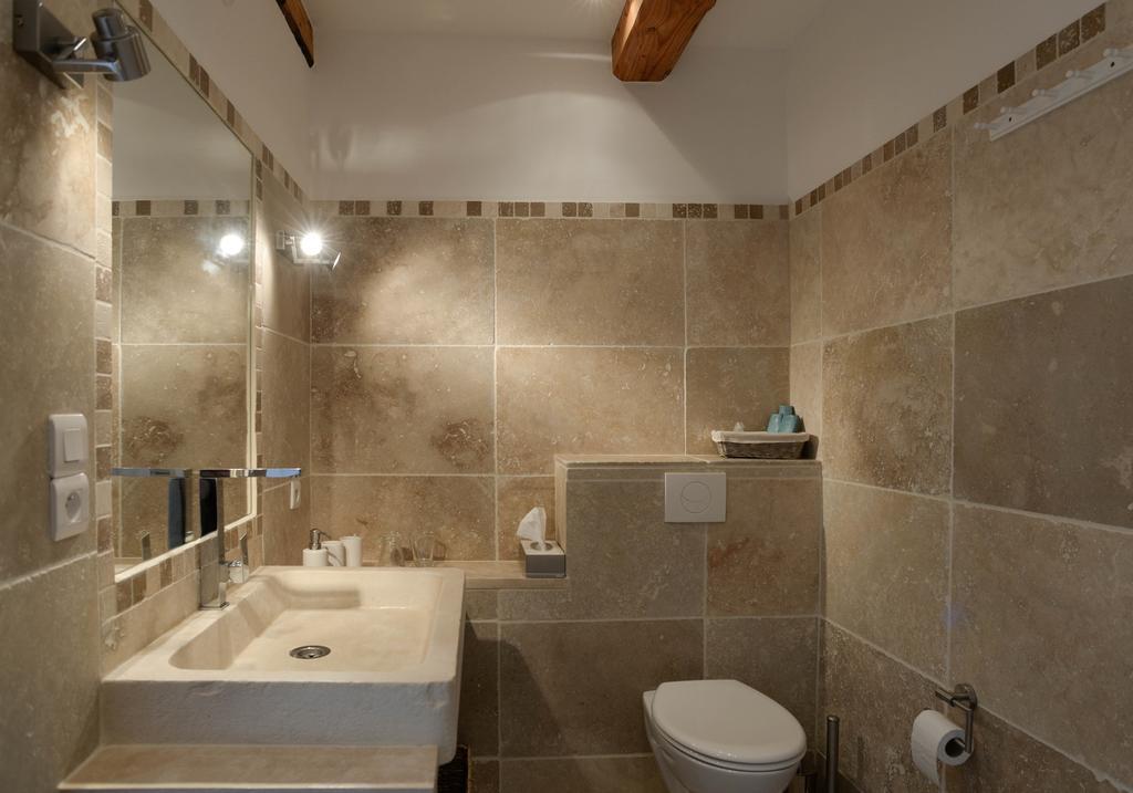 Le Mas De La Fontaine Bed and Breakfast Le Pegue Δωμάτιο φωτογραφία
