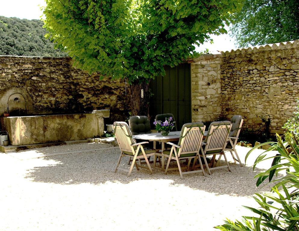 Le Mas De La Fontaine Bed and Breakfast Le Pegue Εξωτερικό φωτογραφία